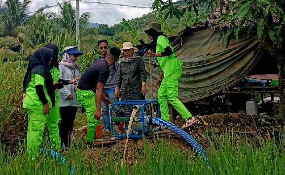 Mahasiswa Polbangtan Kementan Kawal Pompanisasi di Karo Sumut