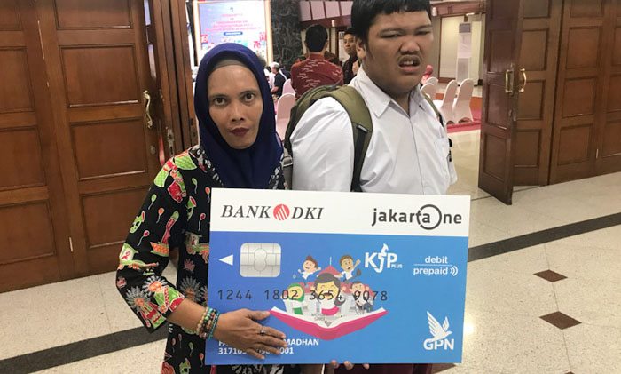 Penerima Manfaat Apresiasi Kemudahan Proses Pendaftaran KJP Plus